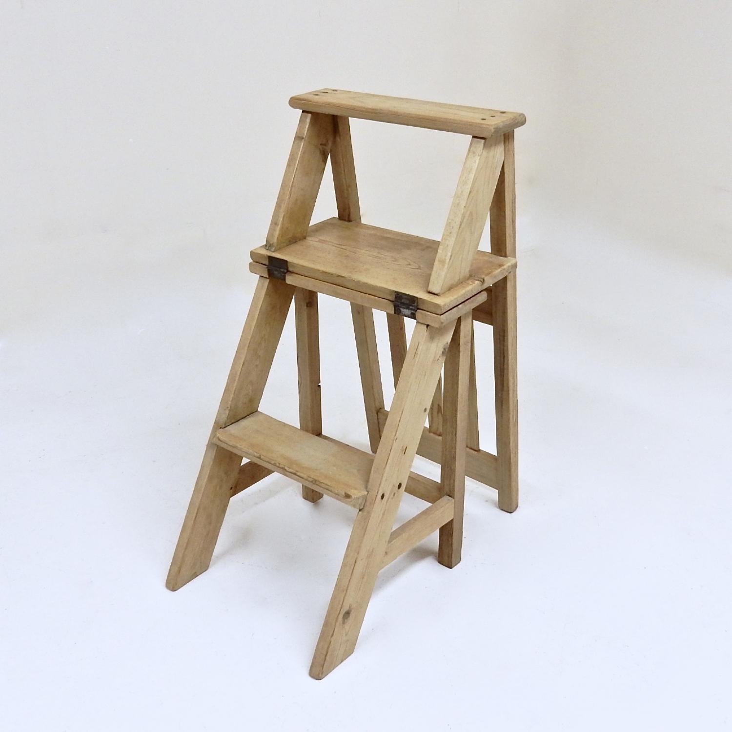 Metamorphic Chair/Steps