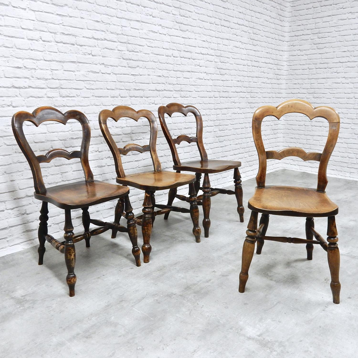 Country Kitchen Windsor Chairs