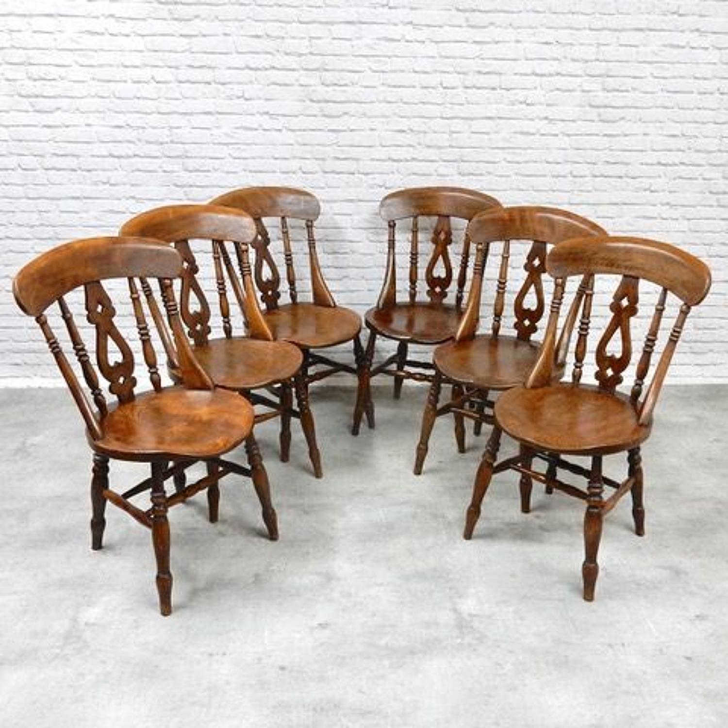 Set Windsor Kitchen Chairs
