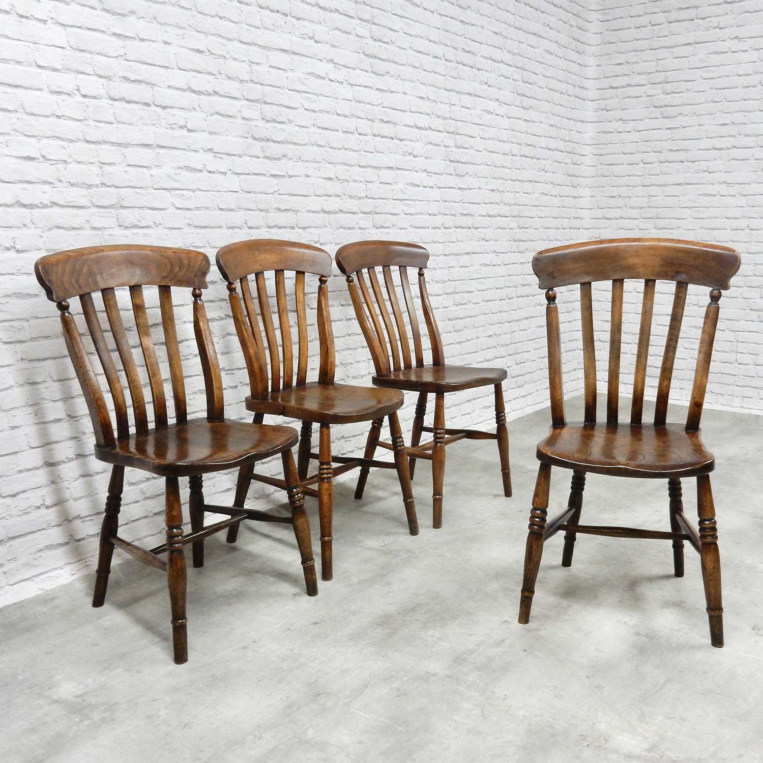 4x Windsor Kitchen Chairs
