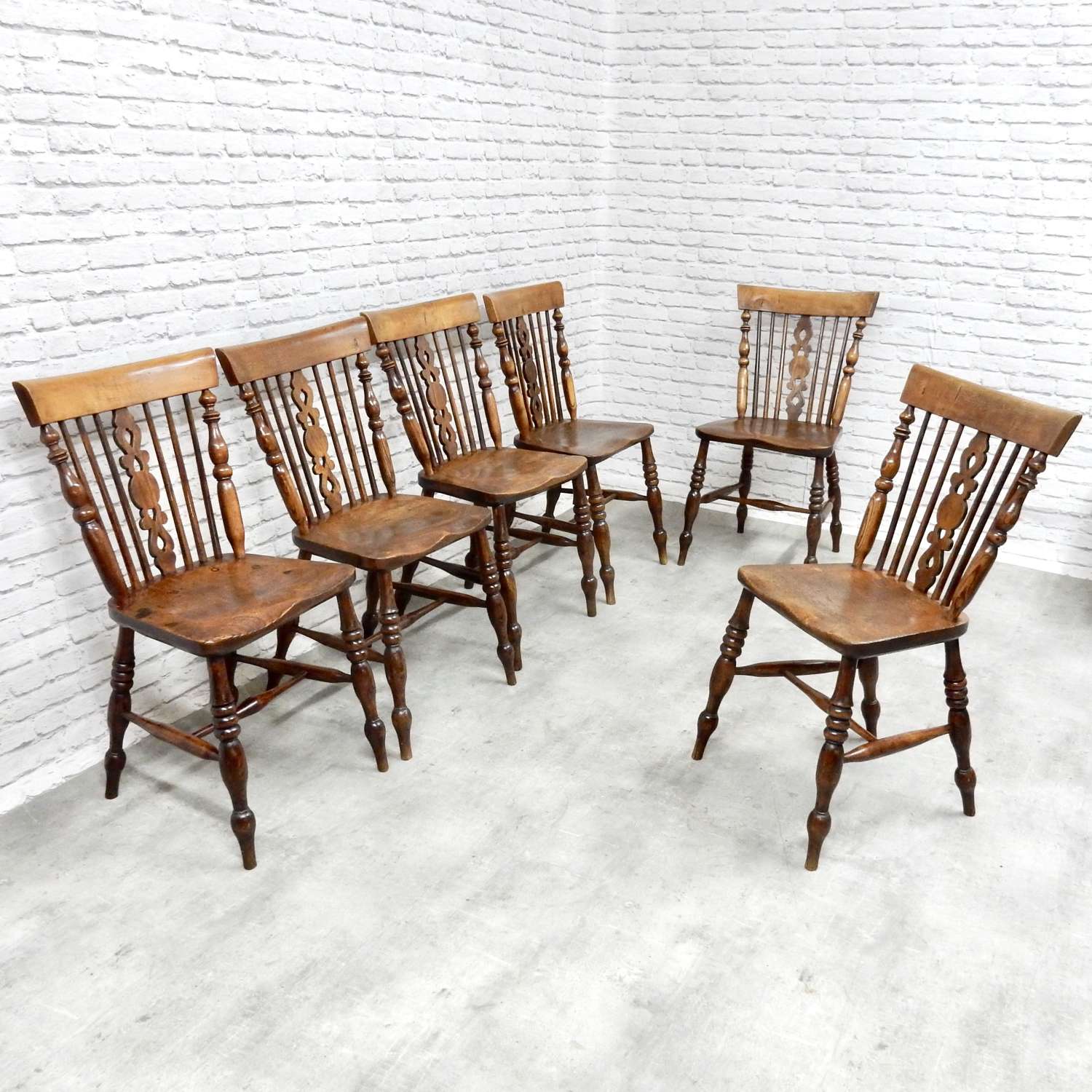 Set 6 Windsor Dining Chairs