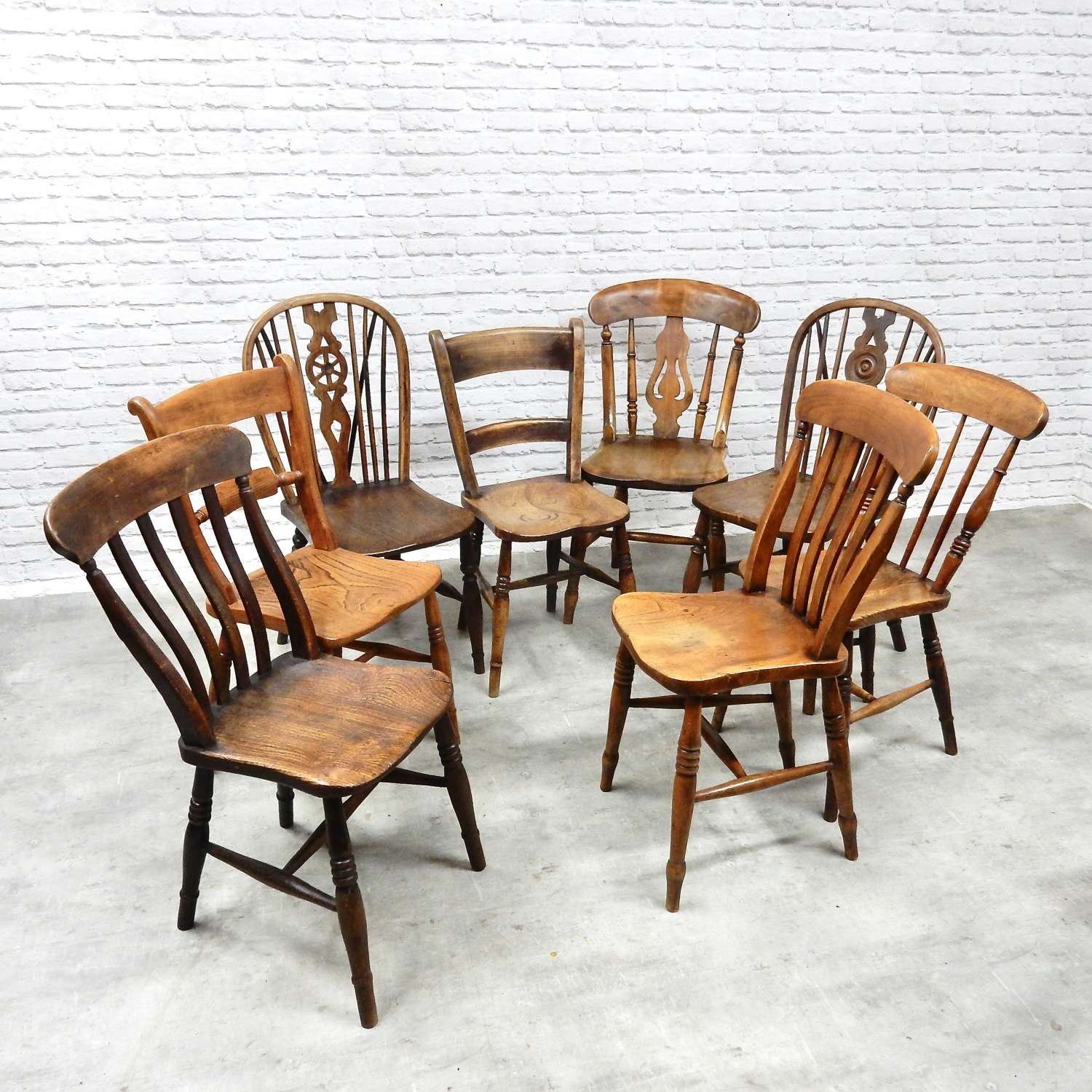 8x Windsor Kitchen Chairs