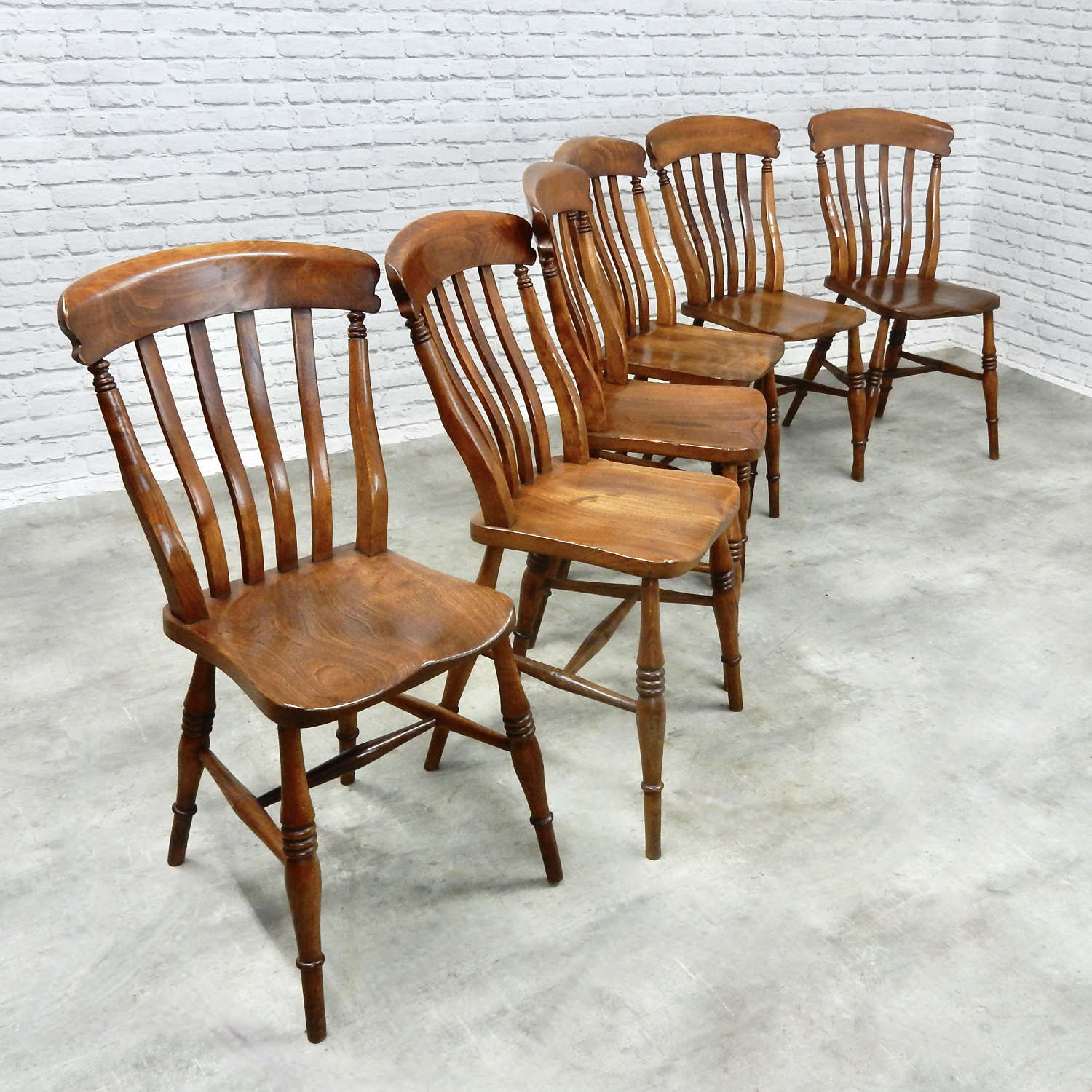Set Lathback Kitchen Chairs