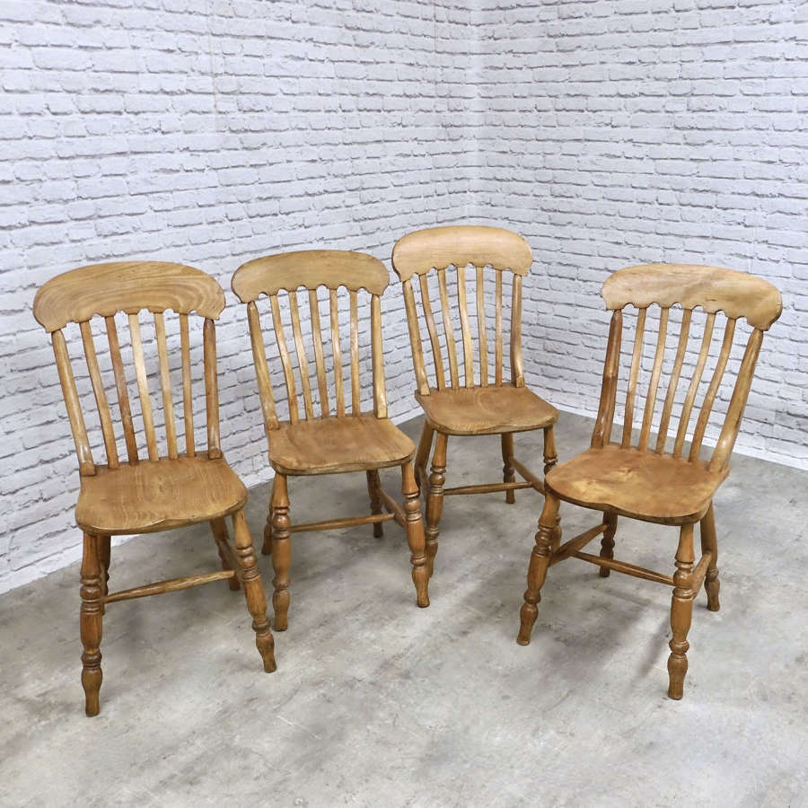 Set 4 Lathback Kitchen Chairs