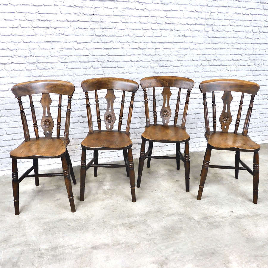 Set Windsor Bullseye Chairs