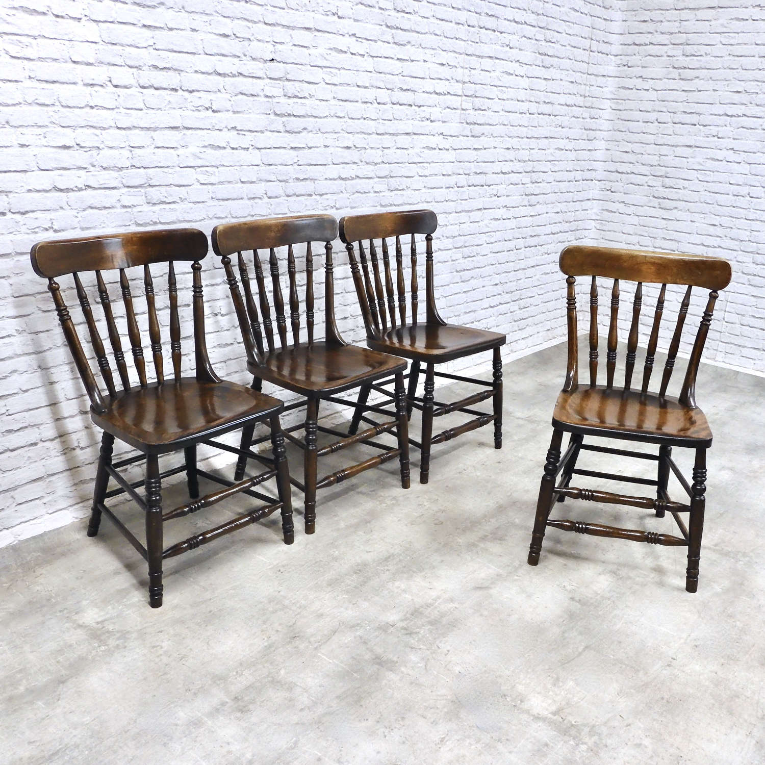 Set Country kitchen Chairs