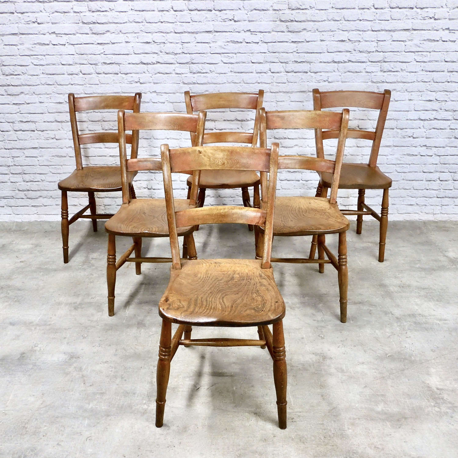 Barback Windsor Kitchen Chairs (6)