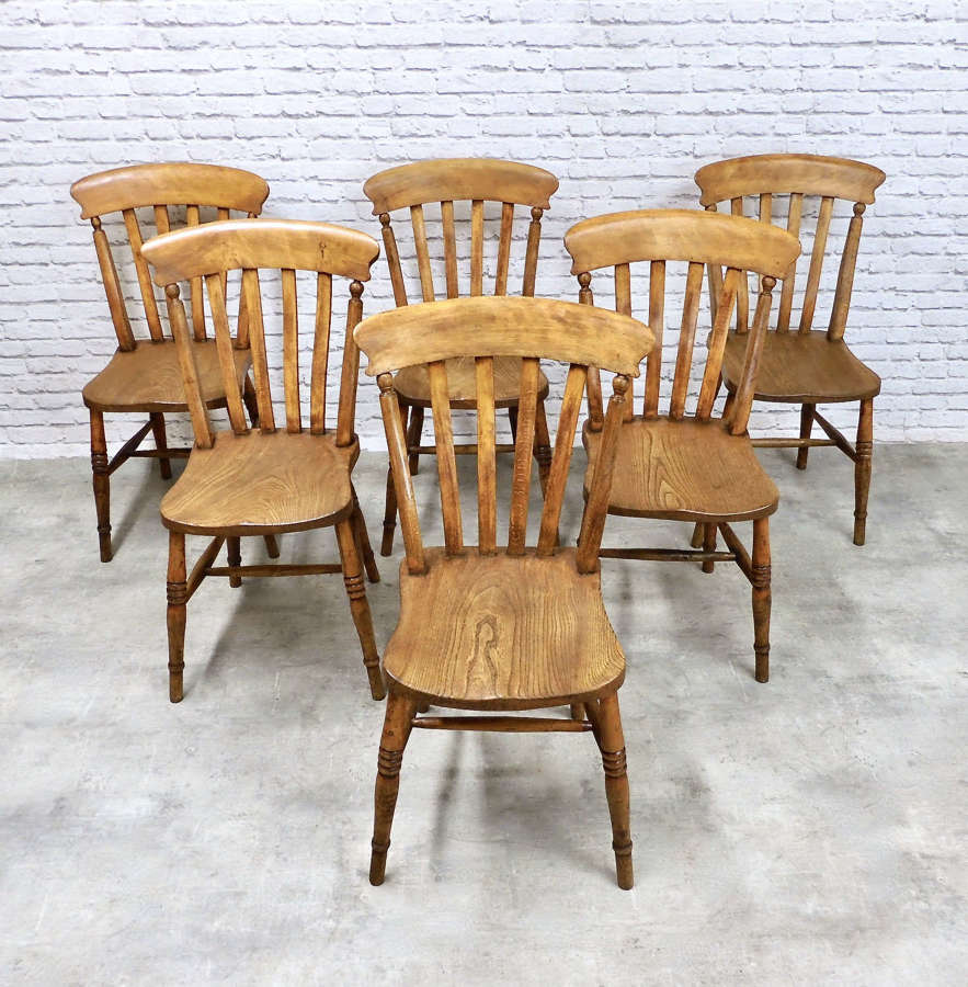 Set Windsor Lathback Kitchen Chairs (6)