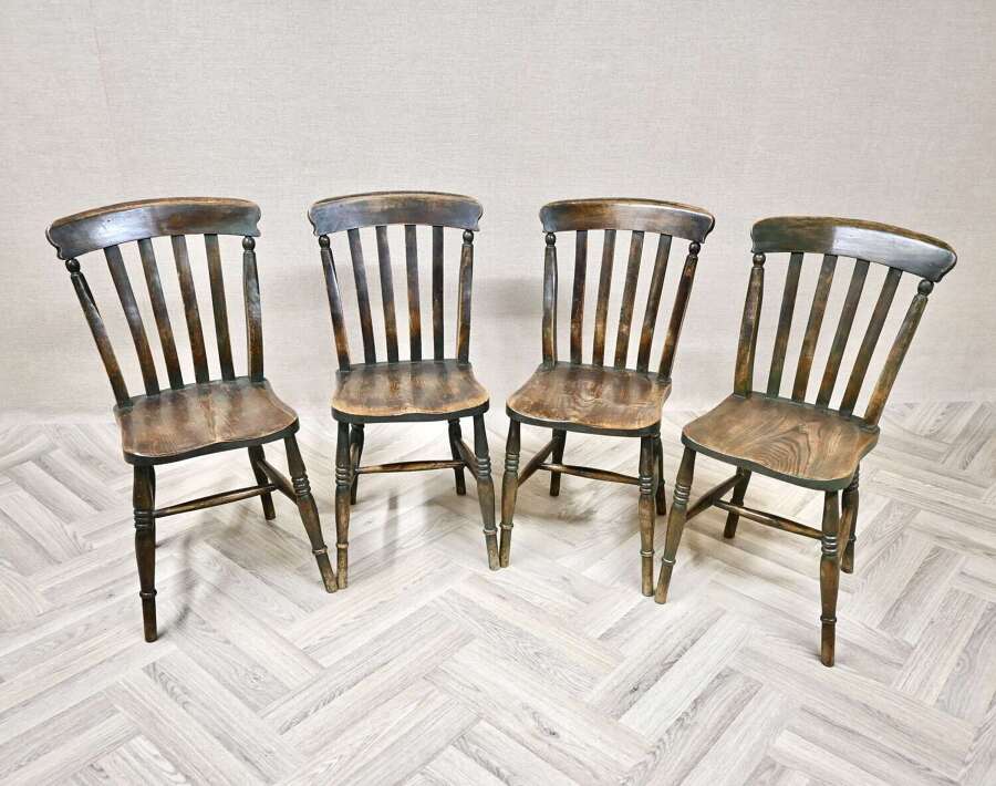Windsor Lathback Country Kitchen Chairs