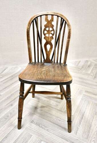 Wheelback Windsor Kitchen Chairs x6