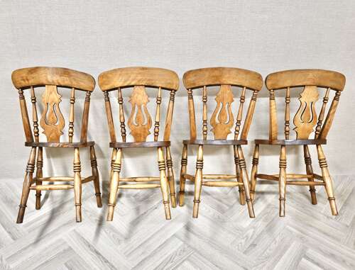 Set 4 Lyreback Windsor Chairs