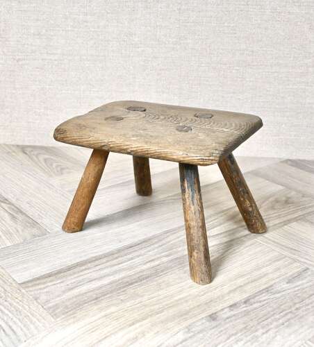 Early Hearth Stool