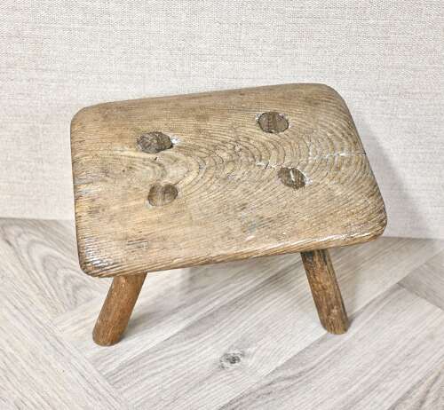 Early Hearth Stool