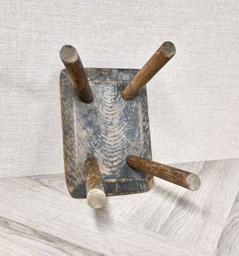 Early Hearth Stool