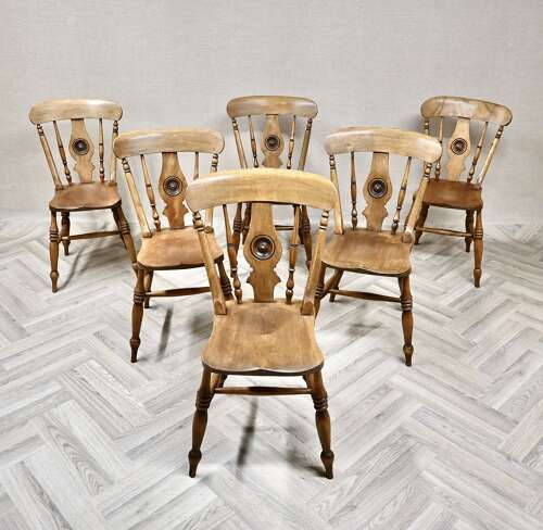 Set 6 Bullseye Windsor Kitchen Chairs