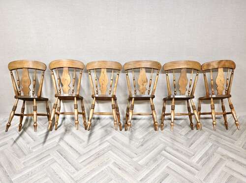 Set 6 Bullseye Windsor Kitchen Chairs