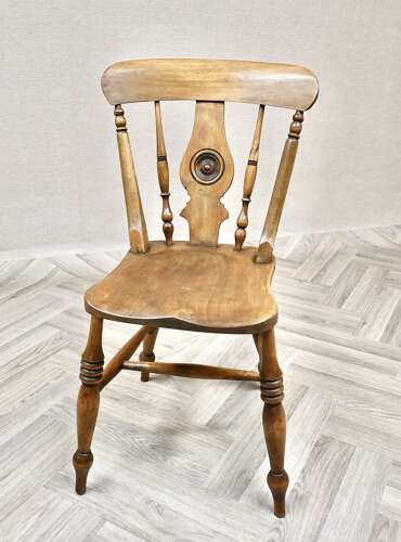 Set 6 Bullseye Windsor Kitchen Chairs