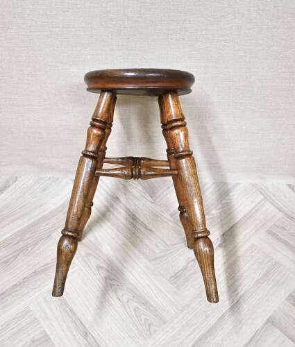 Quality C19th Windsor Stool